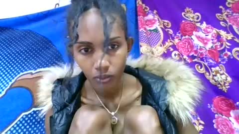 ninie246746 online show from 06/12/26, 05:50