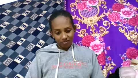 ninie246746 online show from 07/01/26, 05:20
