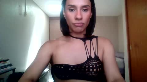 Snapshot of ninna_and_rio chatting on 05/14/26, 07:53 Daniella online show from 05/14/26, 07:53