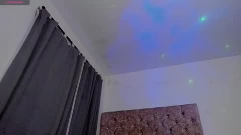 Ninon Beart online show from 11/15/25, 09:54