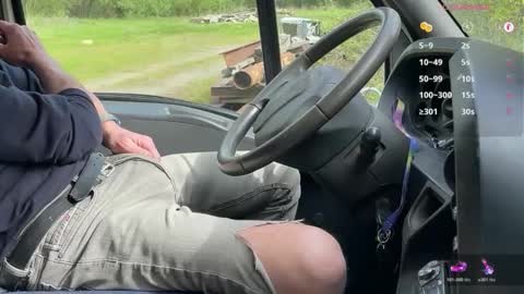 Snapshot of ninosolo_35 chatting on 04/10/26, 02:00 ninosolo 35 online show from 04/10/26, 02:00