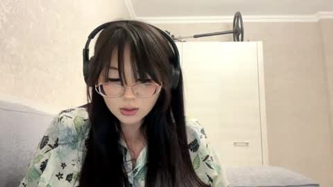 Snapshot of niranirachan chatting on 04/01/26, 09:23 Nira online show from 04/01/26, 09:23