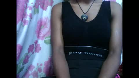 nirinahfy online show from 11/21/25, 02:54