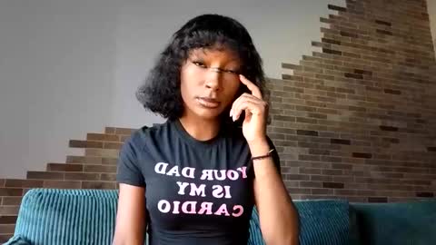 NIVIA WOLFE online show from 05/01/26, 03:33