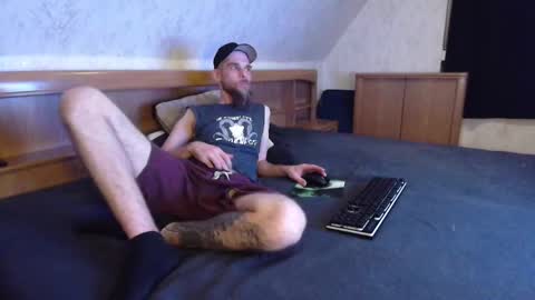 nixan85 online show from 09/22/25, 09:17