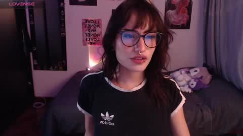 Nixxie  online show from 10/06/25, 01:14