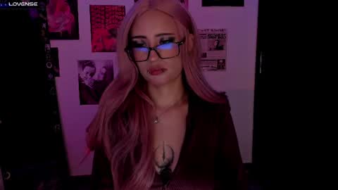 Nixxie  online show from 07/10/26, 02:16