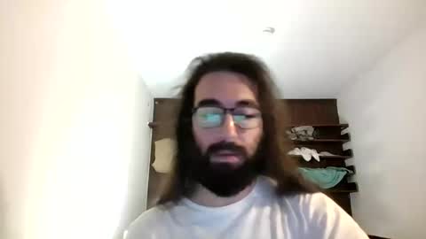 Snapshot of nizarsalloumpr chatting on 07/21/26, 01:08 Khuan online show from 07/21/26, 01:08