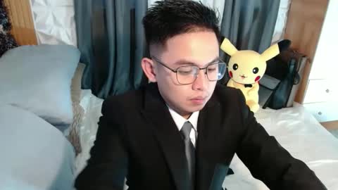 njay_16 online show from 05/09/26, 08:41