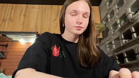 Tears Lora online show from 04/02/26, 09:01