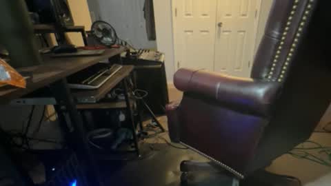 Snapshot of nmedge2cum chatting on 10/23/25, 11:46 nmedge2cum online show from 10/23/25, 11:46