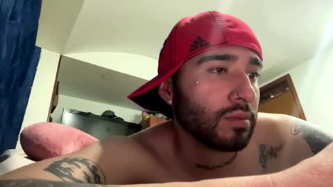 Snapshot of noa_bonucci chatting on 12/21/25, 05:03 noa_bonucci online show from 12/21/25, 05:03