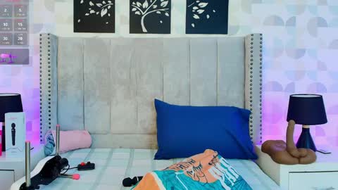 NATHALIA MORENO online show from 04/01/26, 01:41