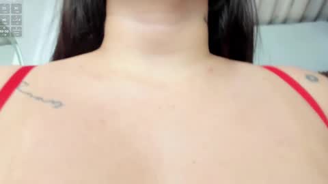 noa_perez9 online show from 12/19/24, 11:14