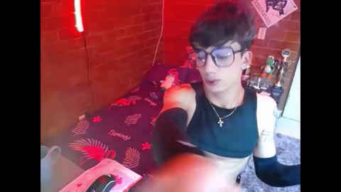 Snapshot of noah420sr chatting on 02/27/25, 02:10 noah420sr online show from 02/27/25, 02:10