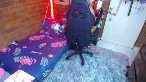 Snapshot of noah420sr chatting on 03/11/25, 01:01 noah420sr online show from 03/11/25, 01:01