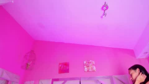 Zoe  online show from 04/07/26, 01:00