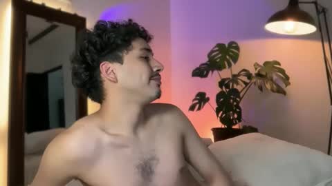 noah_and_steven online show from 04/30/26, 08:57