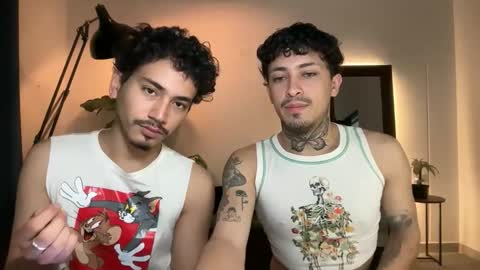 noah_and_steven online show from 05/25/26, 03:51