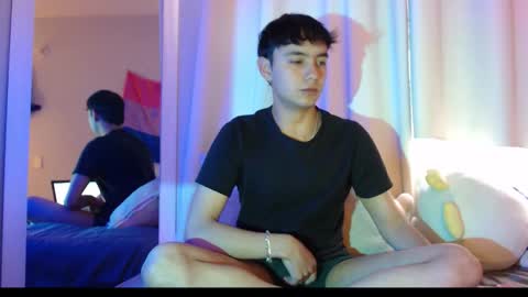 Snapshot of noah_blaze chatting on 10/23/25, 09:24 Noah Blaze online show from 10/23/25, 09:24