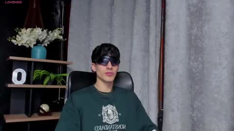 Noah Brigth online show from 02/15/25, 07:06