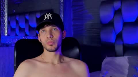 Noah Brigth online show from 10/27/25, 05:55