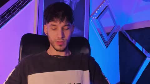 Noah Brigth online show from 12/04/25, 08:39