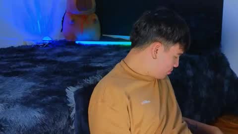 NOAH  online show from 09/23/25, 01:52