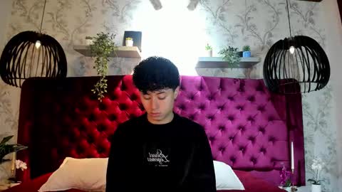 noah_dupont_ online show from 02/05/26, 11:48