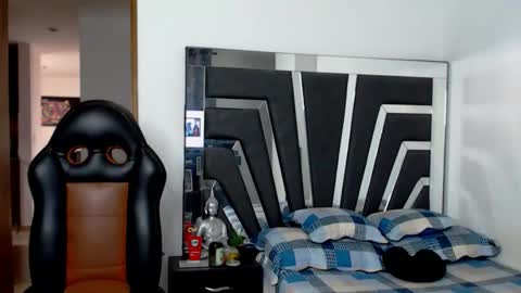 Noah Harris01 online show from 04/01/26, 12:06