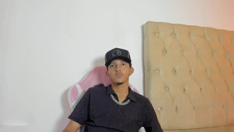 noah_jacksxn online show from 05/22/26, 05:03