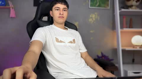 noah  online show from 04/08/26, 12:27