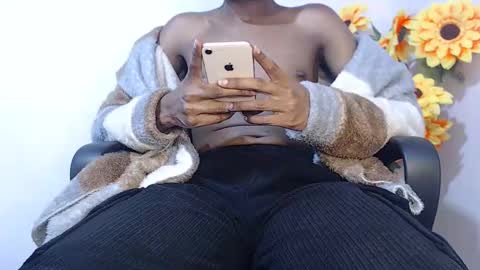 Snapshot of noah_miller7 chatting on 01/24/25, 11:59 Noah Millers online show from 01/24/25, 11:59