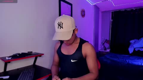 noah_smith04 online show from 09/14/25, 11:04