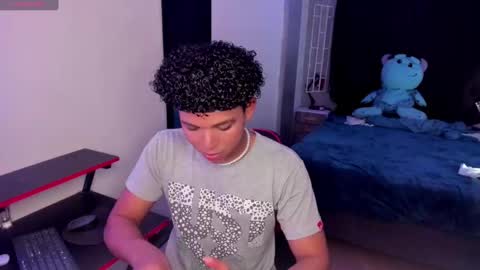 noah_smith04 online show from 09/24/25, 05:55