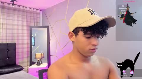 noah_smith04 online show from 10/24/25, 04:20