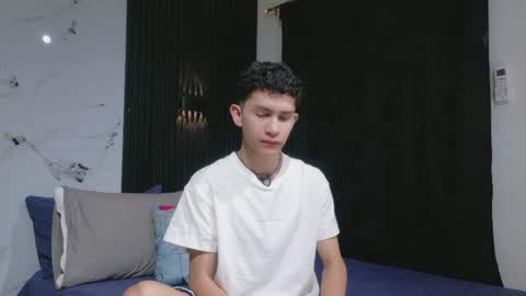 noah tyler  online show from 05/24/26, 12:15