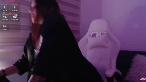 noah_white3 online show from 02/19/26, 04:52