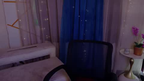 noahcute online show from 04/16/26, 08:42