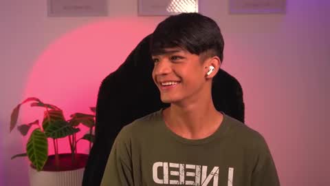 Noah     online show from 02/21/25, 01:44