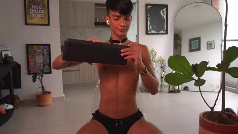 Noah     online show from 04/14/26, 05:08