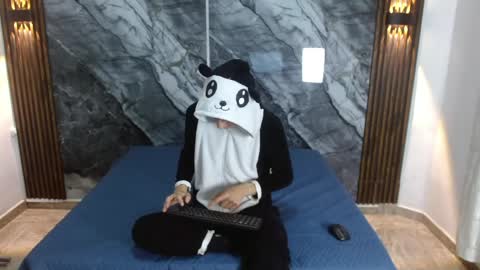    online show from 04/17/26, 11:13