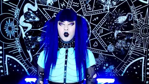 caroline online show from 11/06/25, 02:12