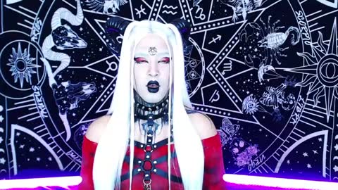 caroline online show from 04/06/26, 10:33