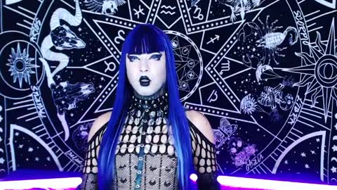 caroline online show from 04/07/26, 09:48