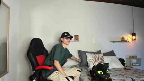 Crow online show from 11/09/25, 05:22