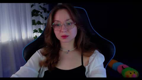 Snapshot of nochnoye_soltse chatting on 02/19/25, 07:48 Sun or Luna online show from 02/19/25, 07:48