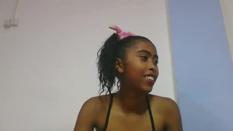 noelina online show from 02/25/26, 05:28