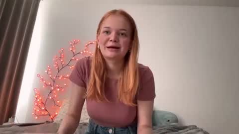 Elly online show from 06/24/26, 09:08