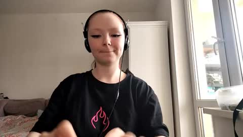 Lisa online show from 03/03/26, 12:00